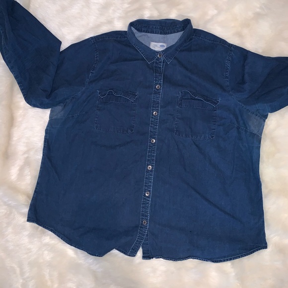 Old Navy Classic Denim Button Up - Picture 3 of 9